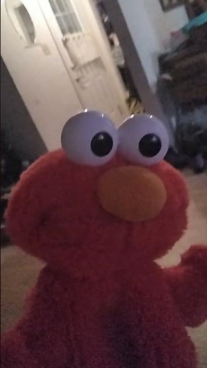 Elmo screaming