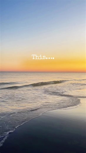 This view no plans = exactly what my soul needed 🌅🌊 Just the sunset , the waves, and not a single thing on the to-do list.