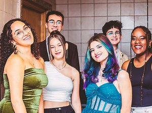 Six singers and musicians are given a chance to showcase their musical talent