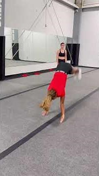 KEEP Your Legs Together 💥 #Dance #Gymnastics #Cheerleading