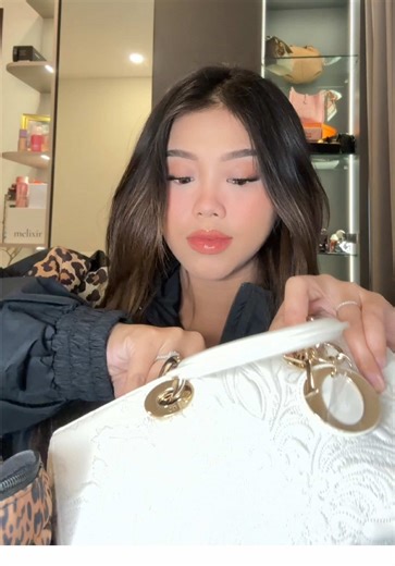 Dazzle Me: Kecantikan dan Cinta di Tahun 2026