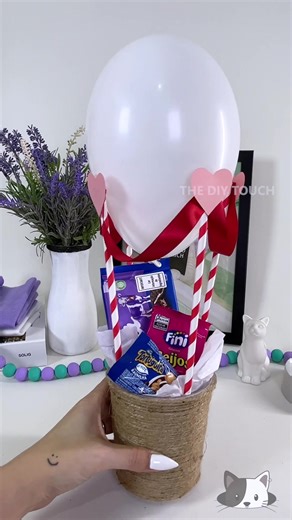 DIY Balloon Gift Basket a balloon-style gift basket that makes your present feel extra special 🤍✨ #handmade #valentinesday #giftidea #giftbasket #surprisegift