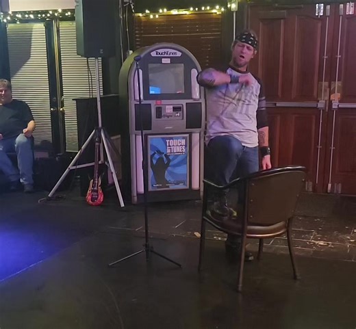 Karaoke Night at Walnut Grove: Sing Your Heart Out