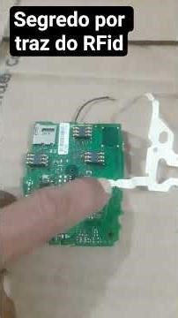 How does contactless debit/credit card payment work?