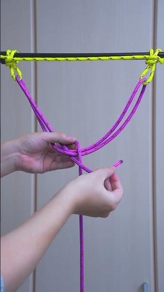 A dynamic two-point anchor rope technique