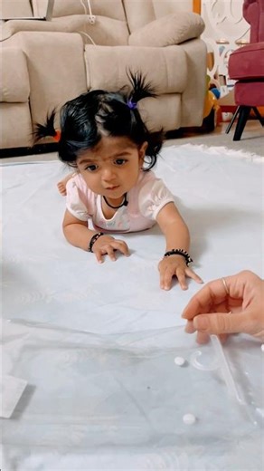 How to make a 5 month old baby crawl quickly #parentingtips from #rishamam