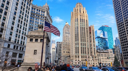 Balade à Chicago sur l'emblématique Riverwalk et ses rues en 4K