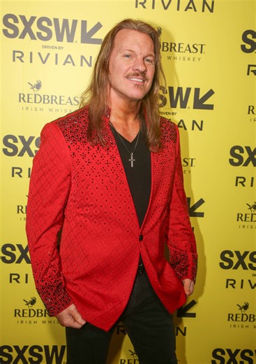 Winnipeg-raised pro wrestler Chris Jericho gets call to appear in series with Nick Offerman, Nicole Kidman