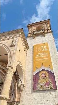 Un mese di venerazione delle spoglie mortali di san Francesco in un minuto