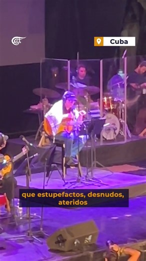 ⭕ El trovador Silvio Rodríguez con versos del poeta Luis Rogelio Nogueras, rindió homenaje al pueblo palestino que hoy muere en manos sionistas y el genocidio asesino. 🎶 Durante su primer concierto de la gira por América Latina en la histórica Universidad de La Habana, kufiya en hombros y rodeado de banderas palestinas, Silvio recitó y cantó como si cada melodía fuera aliento de esperanza para la Palestina herida. ▶️ Dale play y escucha en su voz los versos de Wichy Nogueras. #cuba #silviorodri