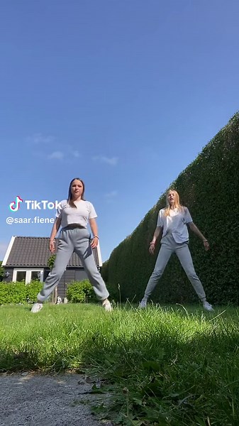 Dance Moves with Sarah Sndi