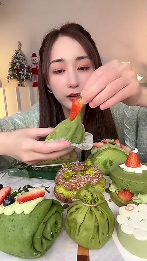 Holiday Desserts: Beautiful Matcha Treats to Enjoy