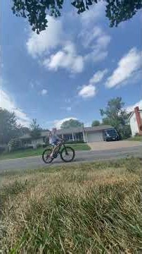 Day two of trying to get 200 feet of distance on one wheelie #biking #viral#fyp