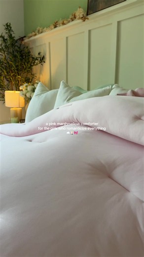 My dream comforter ☁️ like sleeping on a cloud! #mellow #mellowsleep #mellowcomforter #bedding #cozybedroom @Mellow Sleep