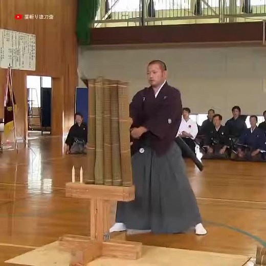 Mastering Sword Techniques in Traditional Japanese Attire