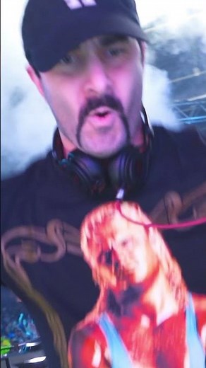 end of the year tour roll call 🔈 who’s pullin thru to a show?