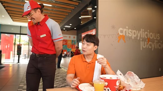 This is what working in a fast food restaurant is really like