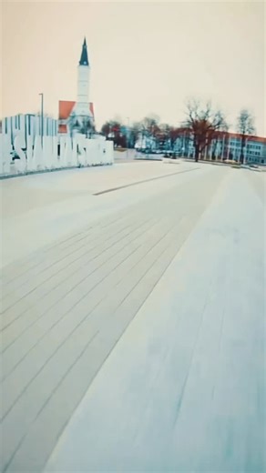 🪔✨ Diwali Celebration – Festival of Lights! 🪔✨ Diwali – Šviesos festivalis! ✨🪔 📍#siauliai 🇮🇳🇱🇹 Su džiaugsmu dalinamės, kad spalio 20 d., 2025 m., švęsime Diwali – nuostabų Šviesos festivalį! 🌟 Diwali yra sikhų, hinduistų ir džainų šventė, kuri simbolizuoja šviesos, džiaugsmo ir pozityvumo sklaidą. Šeimos puošia savo namus žvakėmis ir moliniais žiburėliais (dijomis), dalijasi saldumynais ir mėgaujasi gardžiu maistu kartu. Tai metas švęsti gerumą, meilę ir naują pradžią. 🎉 Apsilankykite 