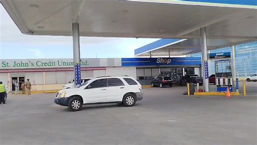 143K views · 1.1K reactions | Robbers Target Gas Station Police have responded to an armed robbery at Uno gas station next to A&R on the Phillip Goldson Highway. Initial reports to police say the manager was robbed of a significant amount of cash. | 7 News Belize | Facebook