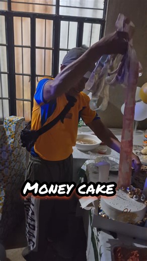 24 reactions · 7 comments | Money Cake Surprise Thank you man tabi sa naggibo ning satong money cake Ma'am Carla Joy Clarianes - Valenzuela #birthdaycelebration #birthdaygift #moneycakesurprise | Janice Santelices Vlog | Facebook