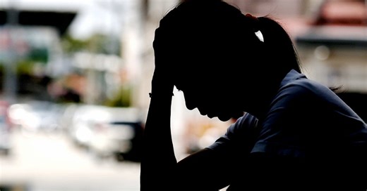 Guru wanita rugi RM325,800 diperdaya sindiket 'phone scam' | Harian Metro