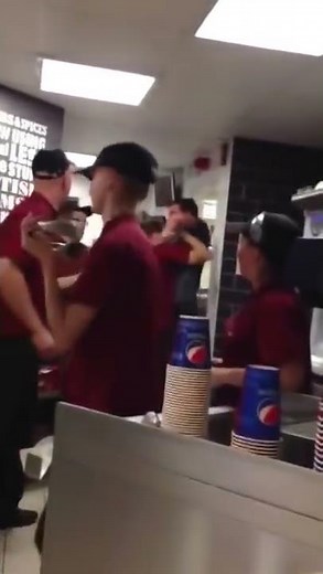 Crazy Guy Fights KFC Staff - Shocking Viral