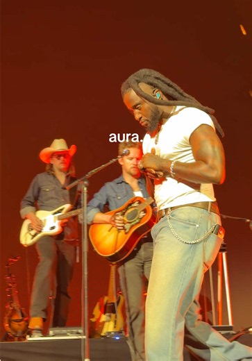Shaboozey takes the stage in Austin 🔥 #shaboozey #countrymusic #aura #livemusic #lastofmykind