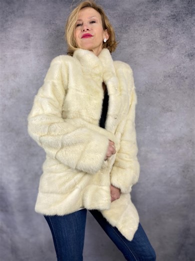 Mink Fur Coat: Vintage Long Coat. White Winter Coat. Size Small - Etsy