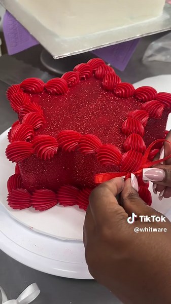 GTA Custom Cakes: Cake Decorating Techniques and Hacks