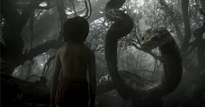 Le Livre de la Jungle : Scarlett Johansson est envoûtante en Kaa