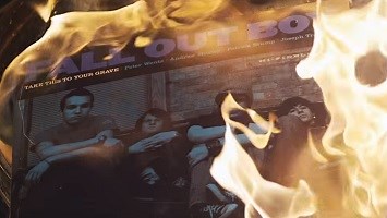 ＜歌詞和訳＞My Songs Know What You Did In The Dark (僕の歌は知っている) – Fall Out Boy　曲の解説と意味も | LyricList (りりっくりすと)