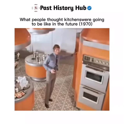 ‎A 1970 segment on the BBC program Tomorrow’s World predicted the future kitchen would be a “super kitchen” featuring revolving cylindrical units for appliances and storage. ⁠ ⁠ This design included features such as a domestic computer for menus and instructions, as well as automated dry goods dispensers, aiming for maximum efficiency and ease of use. #pasthistoryhub | Past History Hub