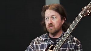 SE初ピエゾピックアップ搭載 PRS SE Hollowbody II Piezo