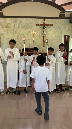 CRYING RAW GENZI ALTAR BOYS 🥰 HERE I AM TO SERVE JESUS CHRIST SAKRISTAN ACOLYTES