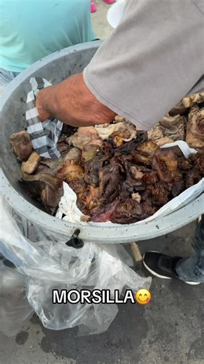 #alejandrothetrapper | morcilla