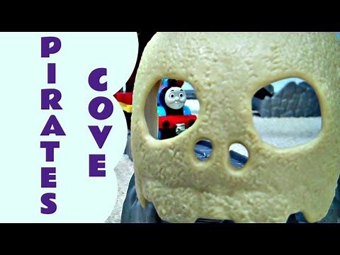 Thomas The Tank Engine Take N Play Pirate's Cove