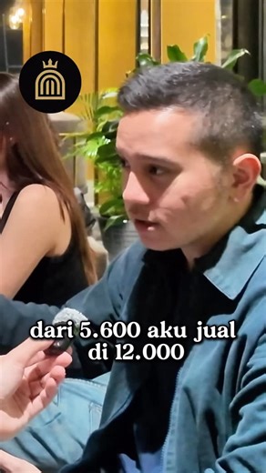 Cerita Sultan on Instagram: "@emirparengkuan 💸 10M pertama dari trading Full-time trader hampir 5 tahun. Cuan setahun pernah tembus 10–13M. 📉 Rugi itu pasti Overconfidence = mahal. Pernah all in, equity turun setengah. Market selalu ngajarin rendah hati. 📈 Modal bukan segalanya Privilege itu tanggung jawab. Ilmu harus dipass on, bukan disimpan. 🧠 Cara lipatgandain uang Market saham. Bukan buat cepat kaya. Semua butuh proses & jam terbang. 🔥 Pesan buat anak muda Start sedini mungkin. Yang me