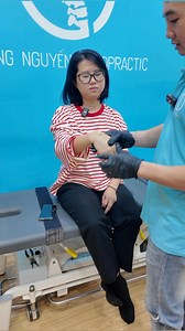 U bao hoạt dịch có nguy hiểm không? • Lành tính, không phải ung thư. • Thường chỉ gây: • Sưng phồng • Căng tức khi hoạt động • Đau âm ỉ • Giảm sức cầm nắm nếu u lớn hoặc chèn vào dây thần kinh #ubaohoatdich | Cường Nắn Chỉnh Cột Sống