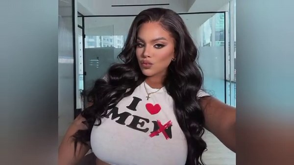 Gracie Bon~Glamorous Plus size, Curvy Model, Wiki, Lifestyle and Biography.