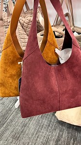 13K views · 93 reactions | The prettiest bags for fall have arrived  You need check my stories! I linked more styles you’re going to love! I also shared the cutest bag charms for fall! , Target fashion, Target run, Target mom, Target must have, Target fanatic, Target deals, Target shopping, Target finds, new at Target , trendy finds,Target life, Target haul, bag addict, handbags, purse, fall style, fall bags, fall ootd, autumn | Target Junkie | Facebook