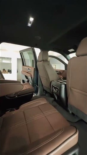 This 2025 Suburban Interior Is INSANE! 🍫