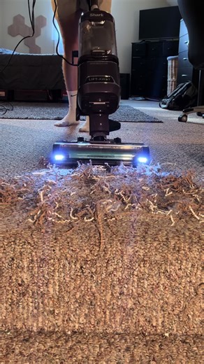 Top Features of the Shark Detect Lift-Away Vacuum