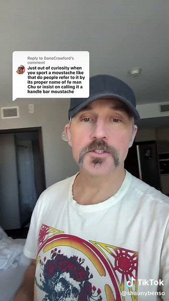 Understanding Mustache Styles: Fu Manchu vs. Handlebar