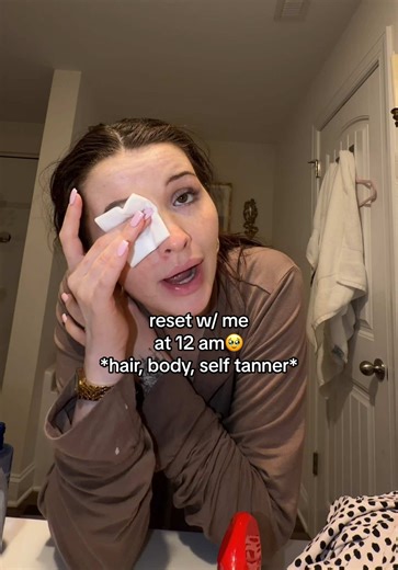 reset w/ me at 12 am🥹 @L’Oréal Paris @L’Oreal Paris Makeup & Hair @Peta Jane Beauty @Tree Hut @Dove Beauty & Personal Care