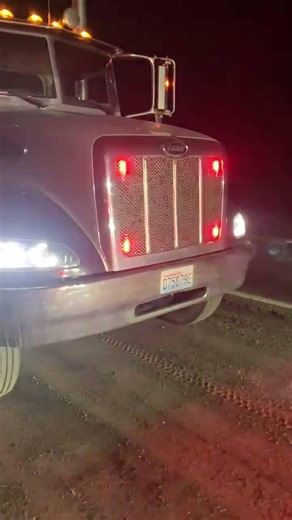 Holmes 600R Canyon Recovery #towing #towtruck #trucking