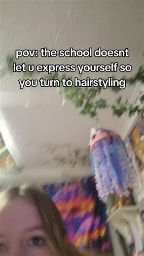 Express Yourself: Goth Hairstyling Tutorial