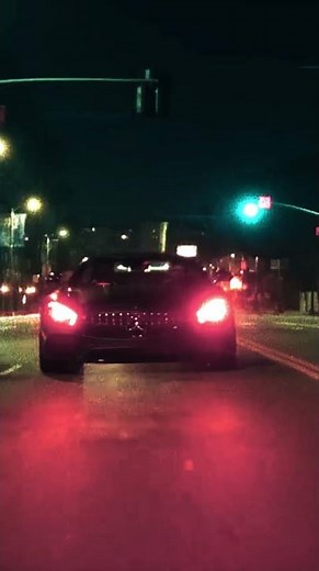 The Weeknd - Blinding Lights #TheWeeknd #BlindingLights #NewVersion #rap #officialvideo #hiphop