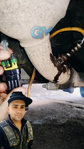 limpiando esta parte del auto con el Carboclean tu para qeu mas usas el Carboclean #reelsviralシfb #TrucosParaauto #tendencia #mecanicaautomotriz #reelsfbシ | Tips de Mecanica para ti