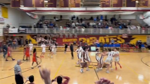 Riverview 2026 G Noah Swearingen with the buzzer-beater to win the District Championship! D1 District Final: #76 Riverview (21-3) beat #97 Lincoln Park (17-6) 63-60 @pirates_hoops @swearingen_noah | The D Zone Basketball
