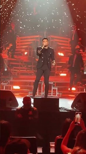 Yo no sé ustedes, pero ver a ‪@_carlosrivera‬ #EnVivo es 🪄 magia pura #UnTourATodasPartes